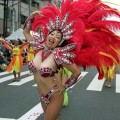 【素人サンバエロ画像】サンバカーニバルで大衆の前で大胆に身体を晒す露出女！