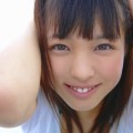 【荒井萌エロ画像】ショートヘアがとっても似合って可愛い童顔美少女のビキニ写真！